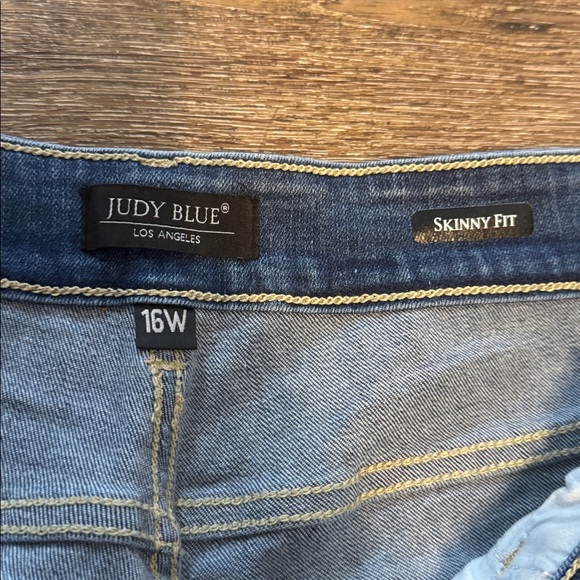 Judy blue skinny fit jeans 16W - Picture 2 of 3